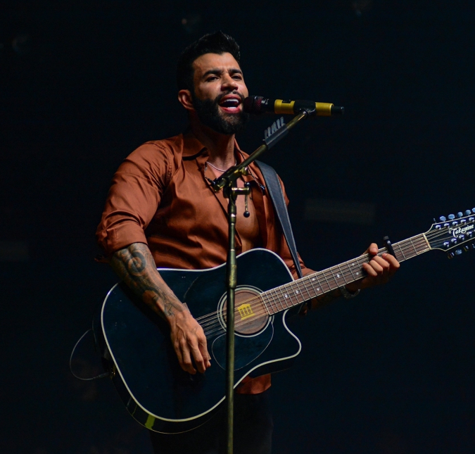 Gusttavo Lima volta para os Estados Unidos após se apresentar no Pará
