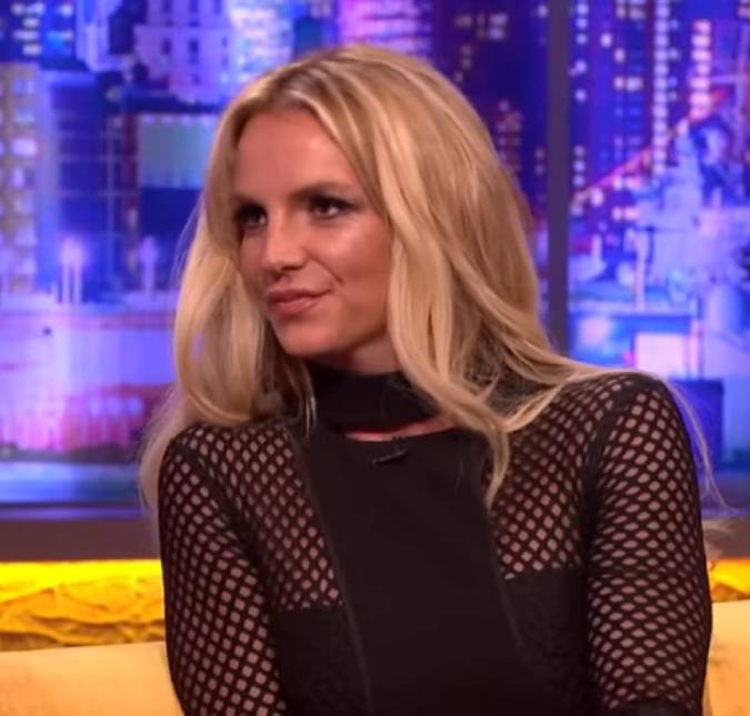 Britney Spears revela que sofreu acidente em lareira: <i>Meu rosto pegou fogo</i>; assista