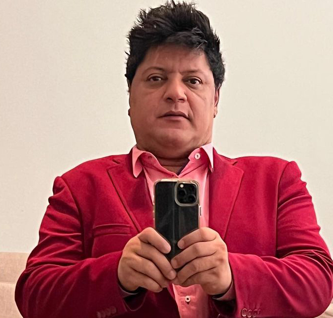 Welington Camargo, irmão de Zezé Di Camargo e Luciano, é internado com trombose