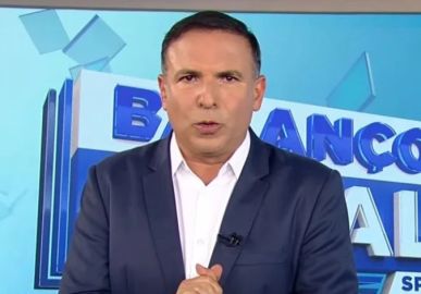 Reinaldo Gottino revela que esposa passou por cirurgia: <I>Deu tudo certo</I>