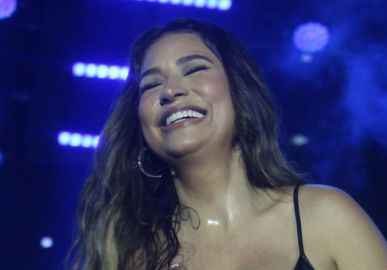 Simone Mendes revela que a filha recebeu alta após ser internada com Covid-19 e Influenza B