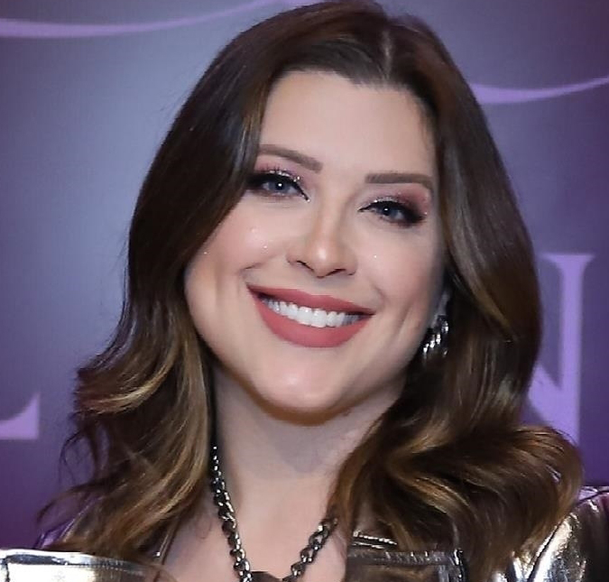 Ainda no hospital, Andressa Ganacin fala sobre evolução da filha recém-nascida: <i>Mamando super bem e ganhou peso</i>