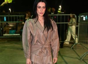 Na <i>SPFW</I>, Cleo abre o jogo sobre sua relação com a moda: <i>Bem natural, orgânica desde sempre</i>