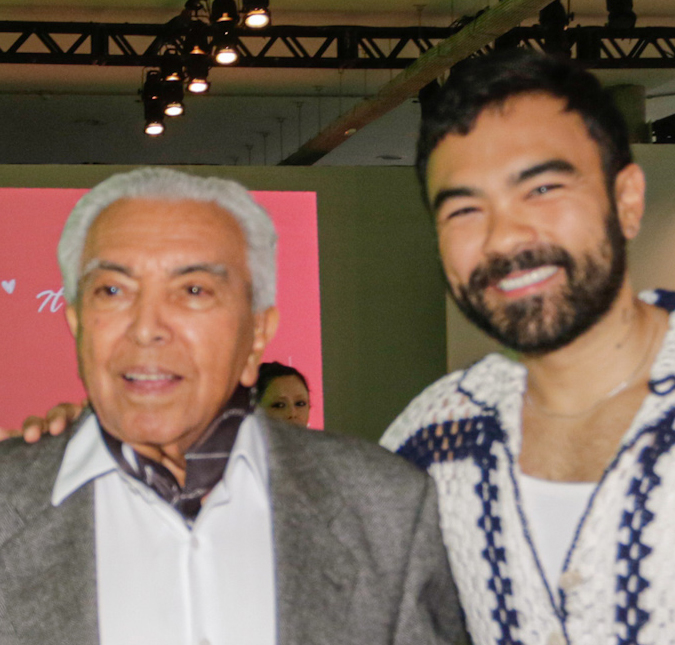 Mauro Sousa se emociona com homenagem ao pai durante <i>SPFW</I>: <I>Muito feliz e orgulhoso</i>