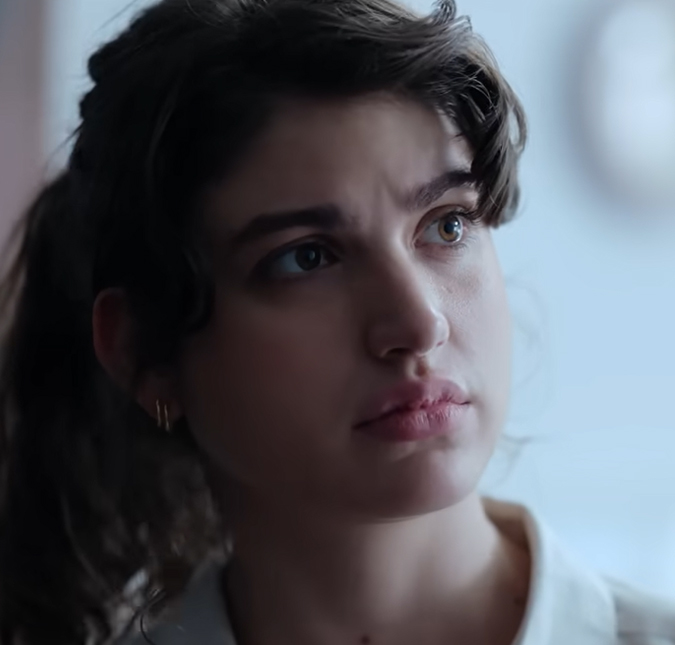 Giovanna Grigio revela que ficou <i>apavorada</i> com convite para <i>Maníaco do Parque</i>: - <i>Consegui me desafiar</i>
