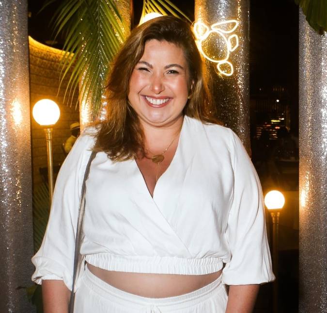 Mariana Xavier revela vício em redes sociais: <i>Eram litros de energia</i>