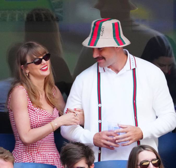 Travis Kelce se derrete por Taylor Swift durante <i>podcast</i>: - <i>Estamos absolutamente felizes</i>