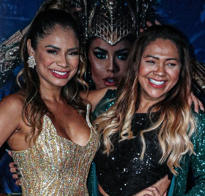 Mãe de Lexa celebra primeira gravidez da filha: <i>Já consigo imaginar correndo pela casa</i>