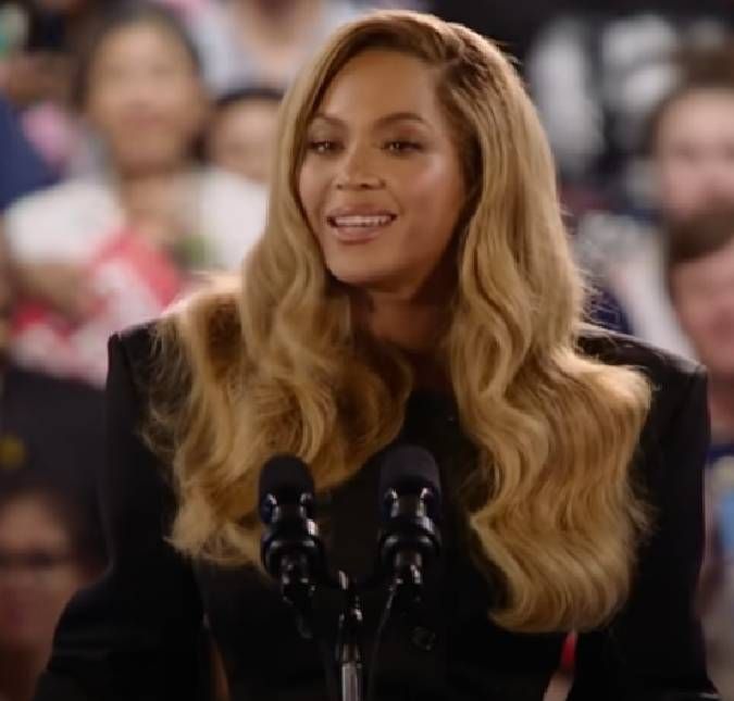 A cantora surpreendeu os seguidores com a possibilidade de novo trabalho