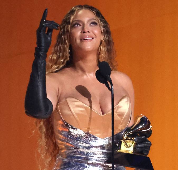 Beyoncé se torna artista mais indicada para o <i>Grammy</i> depois do marido criticar o prêmio