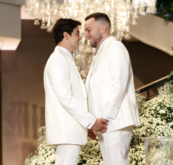 Casados! Lucas Rangel e Lucas Bley oficializam a união em cerimônia emocionante. Veja os <i>looks</i> dos convidados