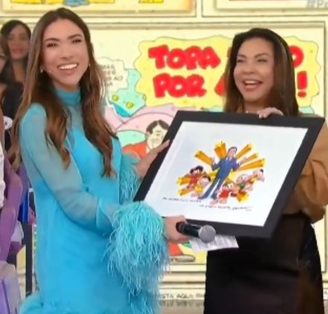 Emocionante! Patrícia Abravanel recebe homenagem de Mauricio de Sousa a Silvio Santos