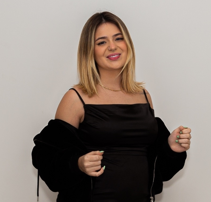 Viih Tube abre o coração e explica complicações no parto:<i> Coração dele comprimiu e eu perdi sangue</i>