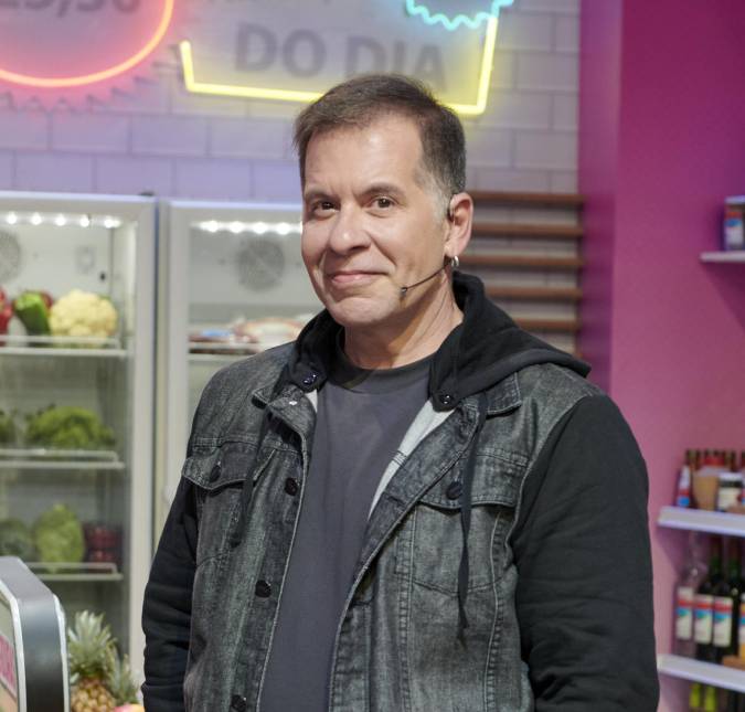 Leandro Hassum abre o coração sobre interpretar Silvio Santos e promete: <I>Vamos respeitar muito e eternizar a história</I>