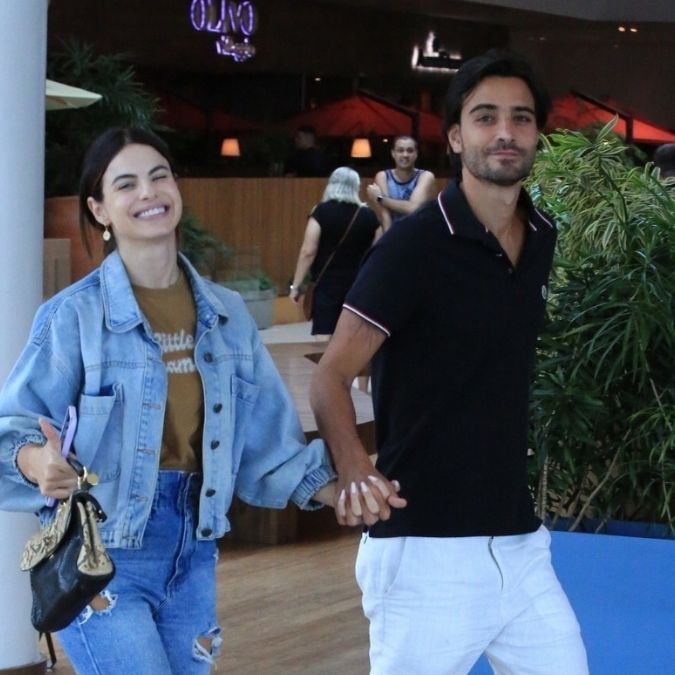Sthefany Brito brinca com diferença de idade para o marido e dispara: <i>Paguei com a língua</i>