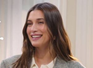 Hailey Bieber mostra clique raro da família reunida ao lado de Justin Bieber e com o filho no colo