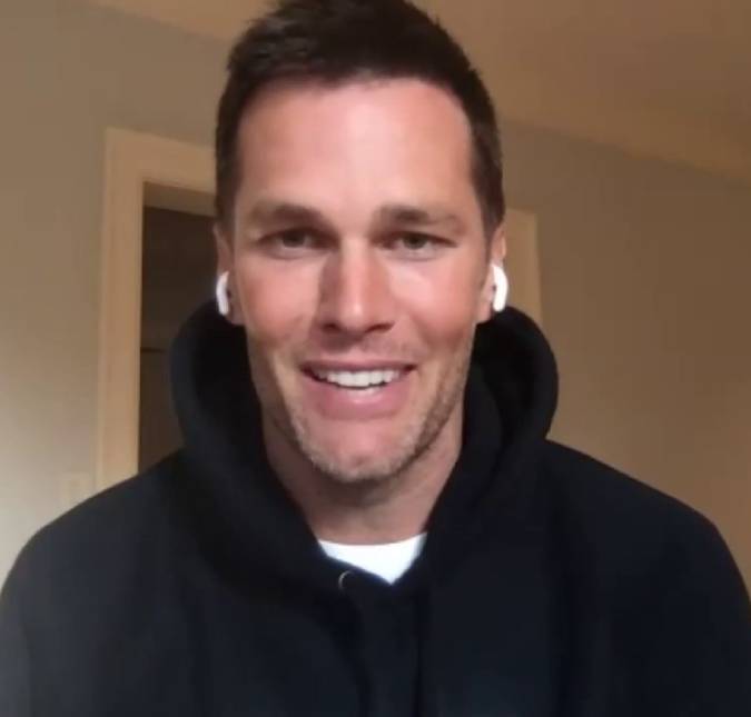 Tom Brady estaria com <I>dificuldades de seguir em frente</I> após divórcio de Gisele Bündchen