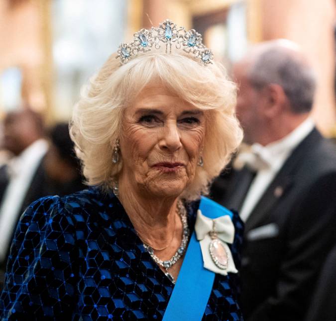 Rainha Camilla fará curtas aparições em evento real devido a problemas de saúde