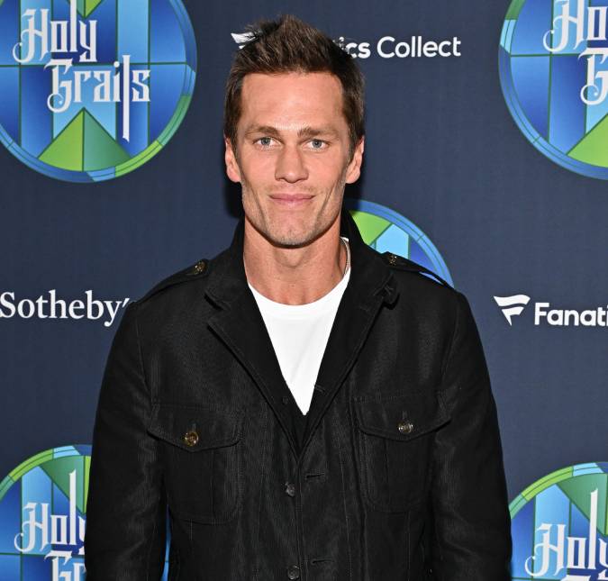 Tom Brady ainda está tentando superar separação e nova gravidez de Gisele Bündchen, diz jornal