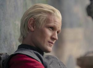 Na <I>CCXP24</I>, Matt Smith bebe caipirinha e revela time de futebol brasileiro que mais gosta