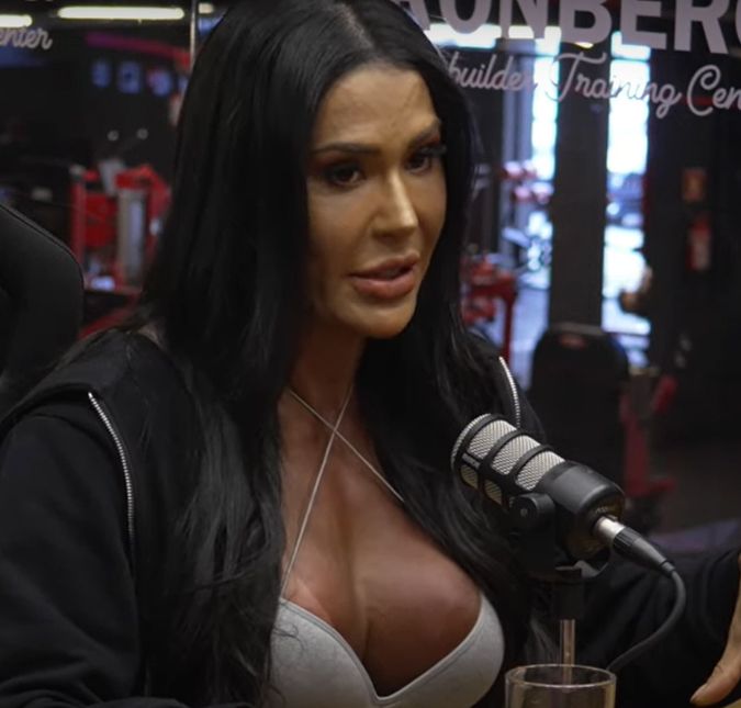 Gracyanne Barbosa revela acordo que fez para posar nua A musa fitness participou do segundo episódio do Podshape, comandado por Juju Salimeni e Diogo Basagilia