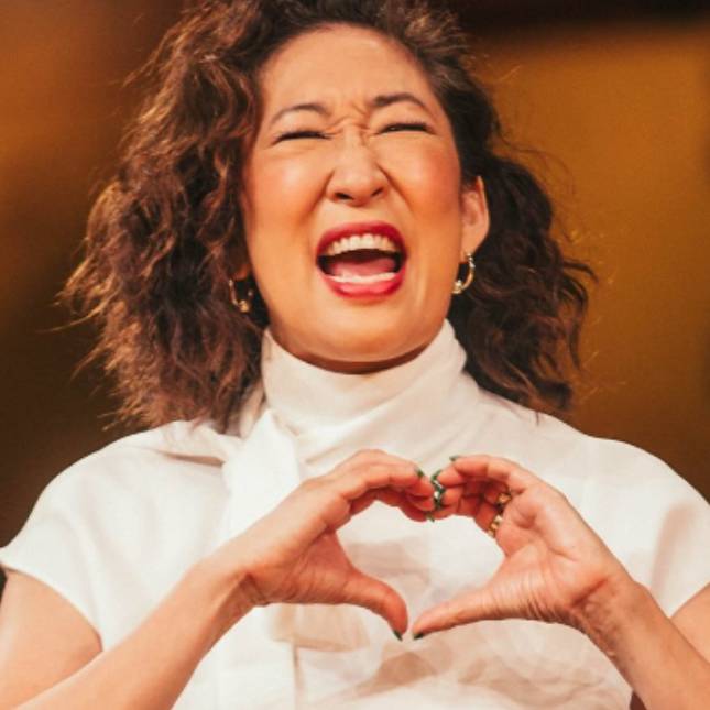 Sandra Oh é ovacionada na <i>CCXP24</i> e <i>web</i> reage: <i>Forever Yang</i>