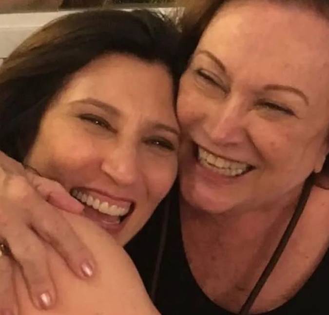 Em época de final de ano, Beth Goulart relembra tradições que aprendeu com a mãe Nicette Bruno: <I>Minha mãe era muito festeira</i>