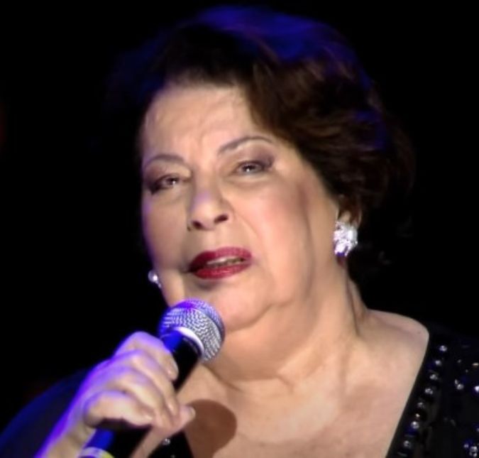 Internada, Nana Caymmi segue sem previsão de alta, afirma assessoria
