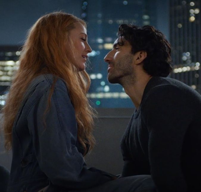 Blake Lively estaria processando ator de É Assim que Acaba por assédio sexual, diz site Justin Baldoni, além de ser parceiro romântico da atriz, foi diretor do longa