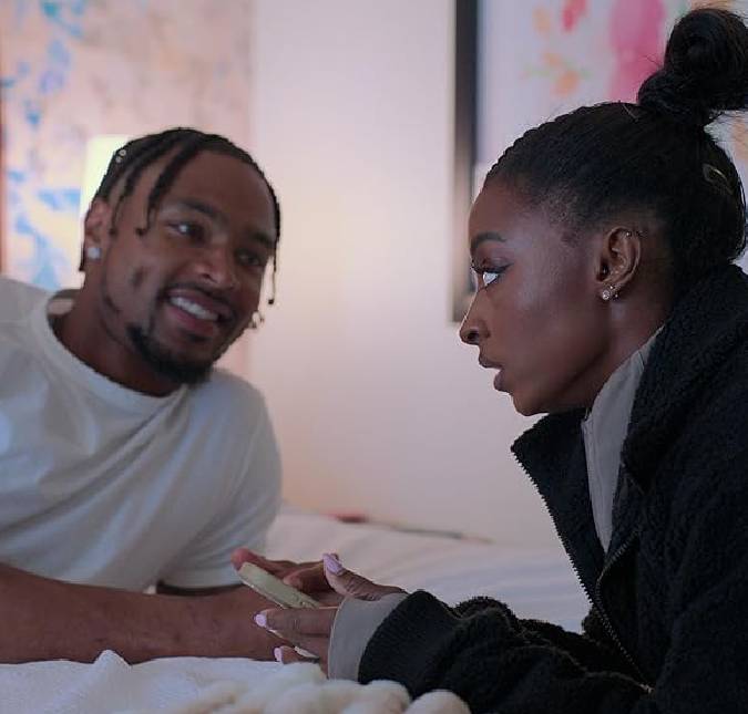 Simone Biles revela planos para Ano Novo com o marido: <i>Provavelmente estaremos na cama</i>