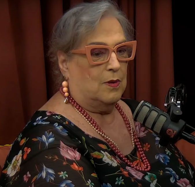 Mamma Bruschetta recebe alta hospitalar após ser internada por engasgar em almoço A artista precisou passar por uma endoscopia para desengasgar