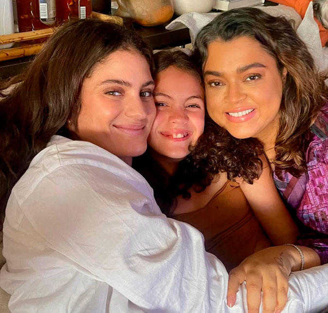 Ex-nora de Preta Gil, Laura Fernandez faz homenagem carinhosa à cantora: <i>Eu te amo muito</i>