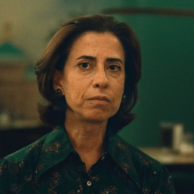Fernanda Torres relata susto ao precisar sair de Los Angeles: <i>Vivemos um momento bíblico e apocalíptico</i>