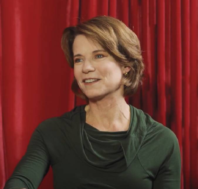 Em cartaz com <i>Ana Lívia</i>, Vera Zimmermann reflete sobre o significado do teatro: <i>Lugar sagrado</i>