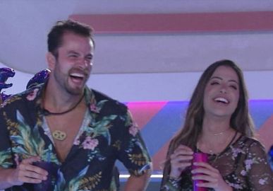 Investiram no prêmio e no amor! Relembre os casais mais marcantes da história do <i>BBB</i>