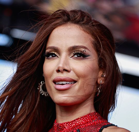 Famosos curtem Ensaios da Anitta em São Paulo