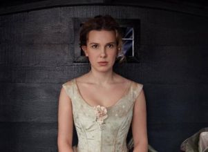 Millie Bobby Brown, Jamie Lee Curtis, Selena Gomez... Confira os <I>looks</I> do tapete vermelho do <I>SAG Awards</I> 2025