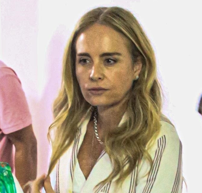 Angélica lamenta morte de seu cachorrinho: <i>Um ser tão pequeno que nos deu tanto amor</i>