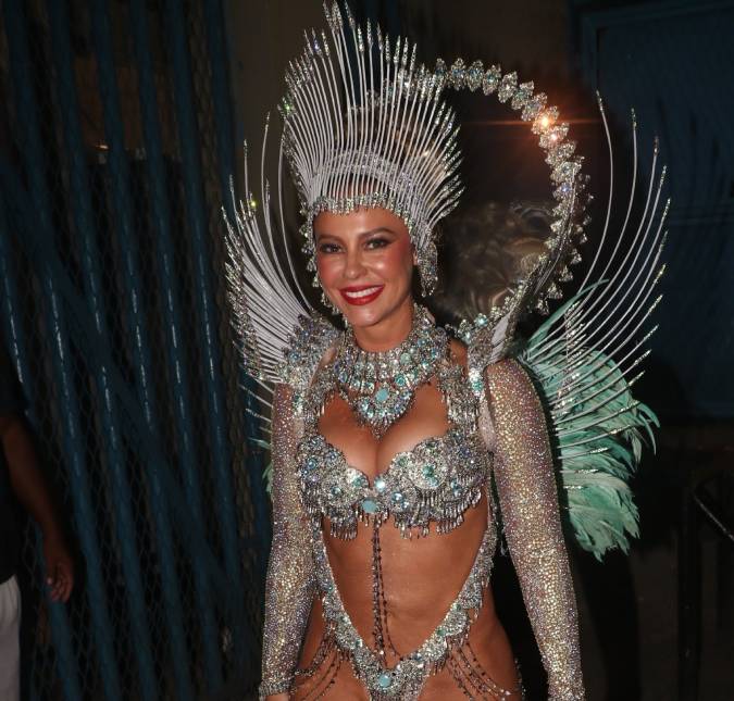 Paolla Oliveira fala sobre último desfile como rainha de bateria da <i>Grande Rio</i>: <i>Foi com o coração</i>
