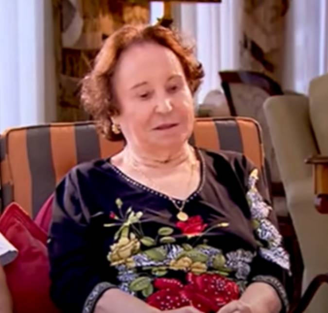 Assessora de imprensa atualiza estado de saúde da mãe de Gugu Liberato