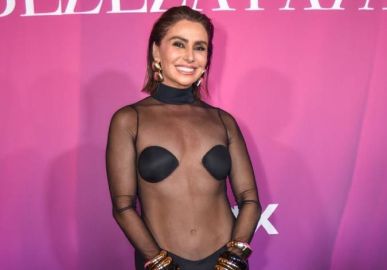 Giovanna Antonelli <i>desmaia</i> com bolo de aniversário e vira <i>meme</i> mais uma vez. Relembre as vezes que a atriz viralizou