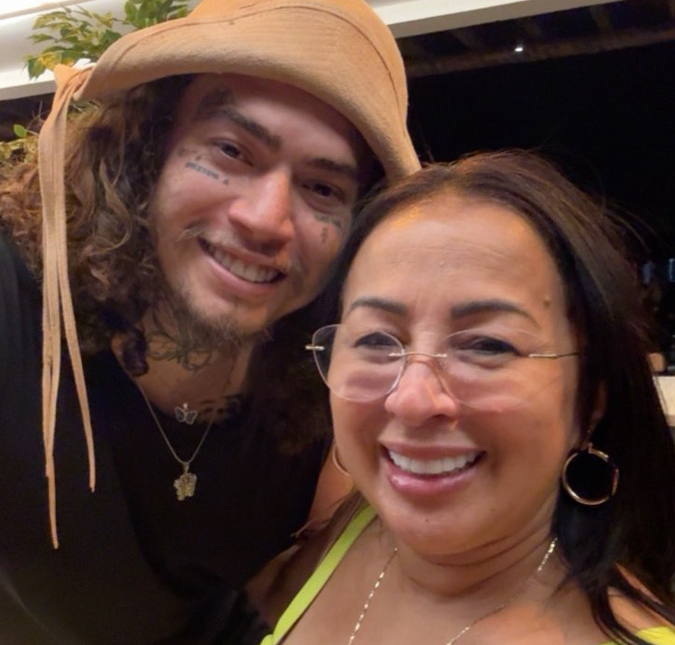 Com Whindersson Nunes internado, mãe do humorista reflete sobre ter mais de um filho: <i>Ajuda aquele que mais precisa</i>