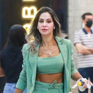 Maíra Cardi se anima com casamento do filho: <i>Não é um moleque sem noção que engana as mulheres</i>