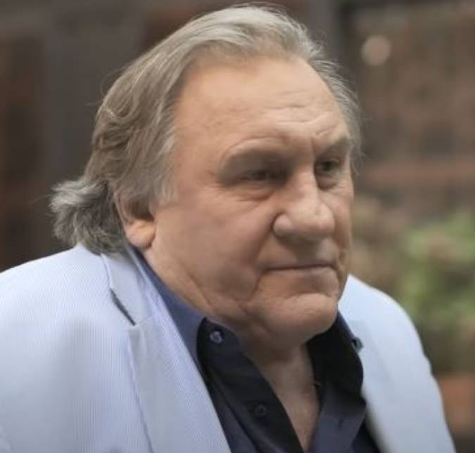 Gérard Depardieu presta depoimento em tribunal e nega acusações de agressão sexual
