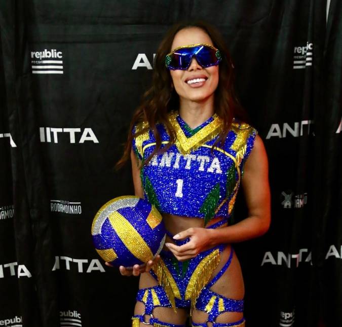 Depois de cancelar <i>show</i> no <i>Coachella</i>, Anitta não pretende fazer turnês em 2025