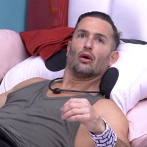 Com nova liderança, Diego Hypólito se revolta por ser alvo novamente. Veja tudo o que rolou na madrugada do <i>BBB25</i>