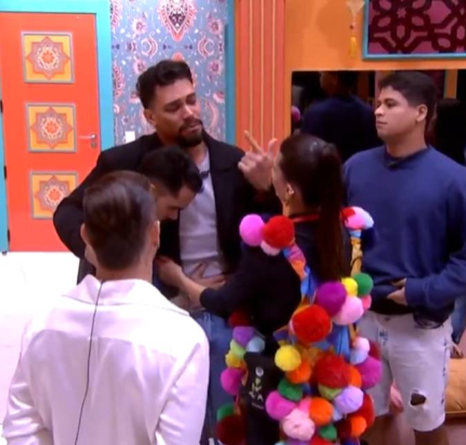 Após formação de paredão, Vinícius cai no choro e Guilherme fala de Delma. Veja tudo que rolou na madrugada do <i>BBB25</i>