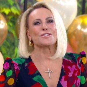 Com Carreta Furacão, Ana Maria Braga comemora aniversário no <i>Mais Você</i>; assista!