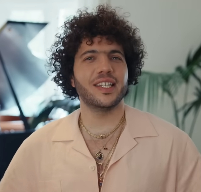 Benny Blanco vende apartamento de solteiro em Nova York por 20 milhões de reais