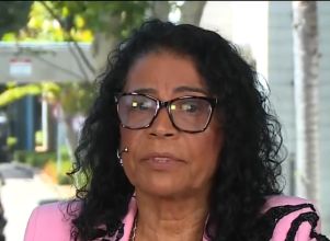Após polêmica do <i>velha sonsa</i>, Dona Vilma revê cena de Vinicius falando dela e mantém opinião: <i>Ele é malandro</i>